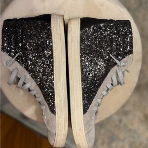 P448 Gray Sneakers with Holographic Accent Size 9